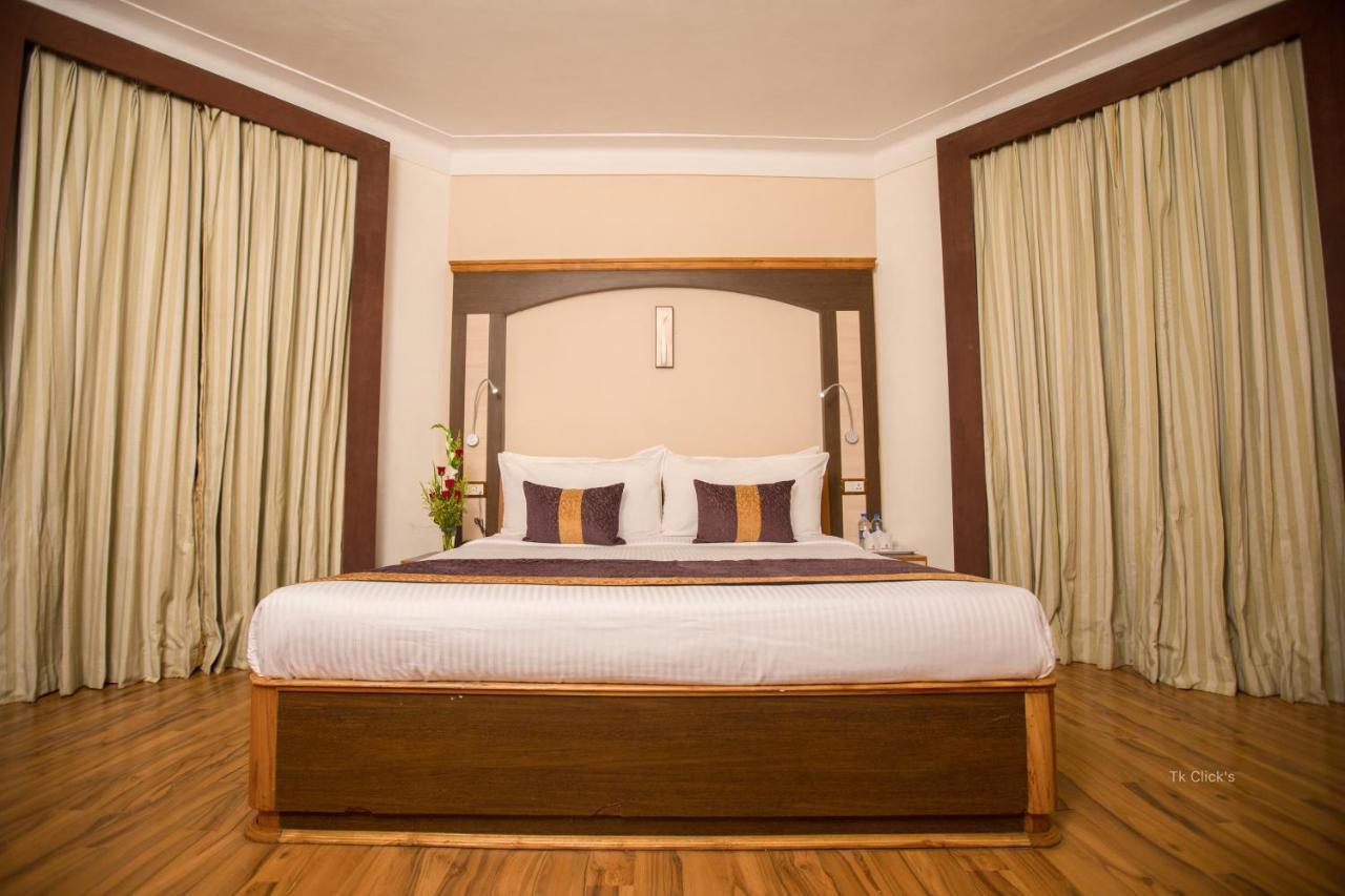 Hotel Kodai International Kodaikanal Phòng bức ảnh