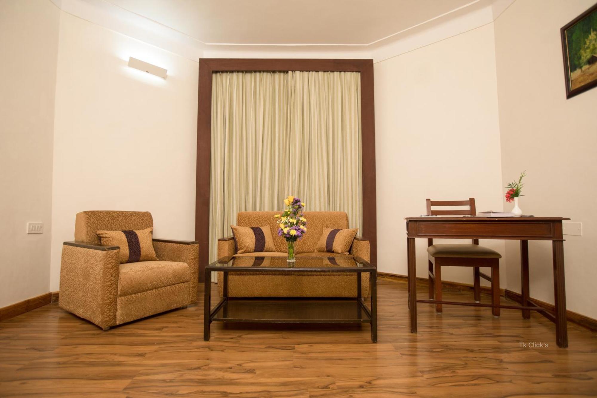 Hotel Kodai International Kodaikanal Phòng bức ảnh